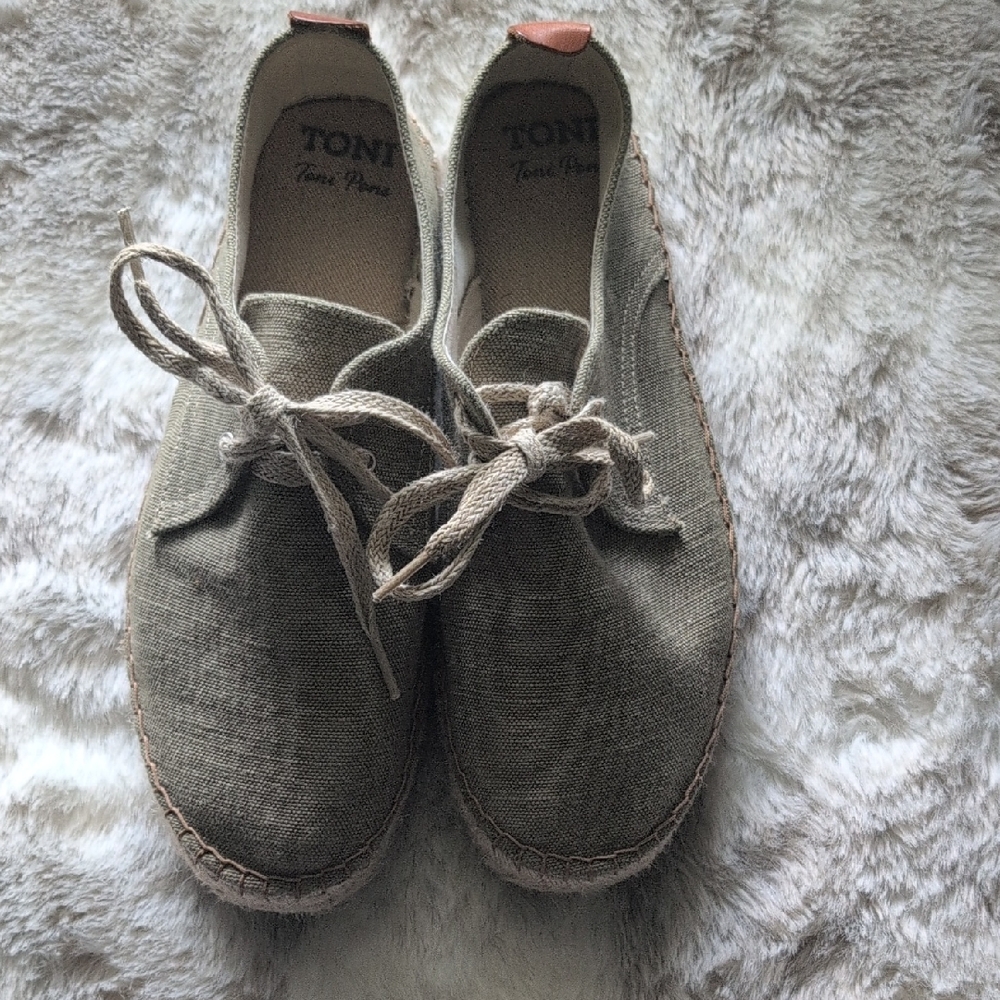 Tony Pons Dixon Espadrilles. Tan Slip-On Loafers with Minimalist Design